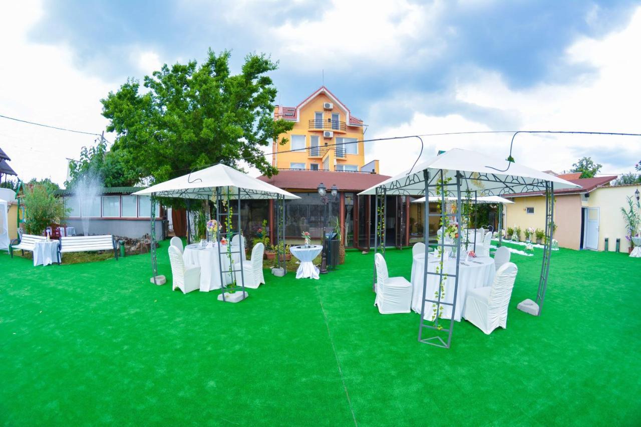 Pensiune Valentina Hotel Ramnicu Valcea Exterior photo
