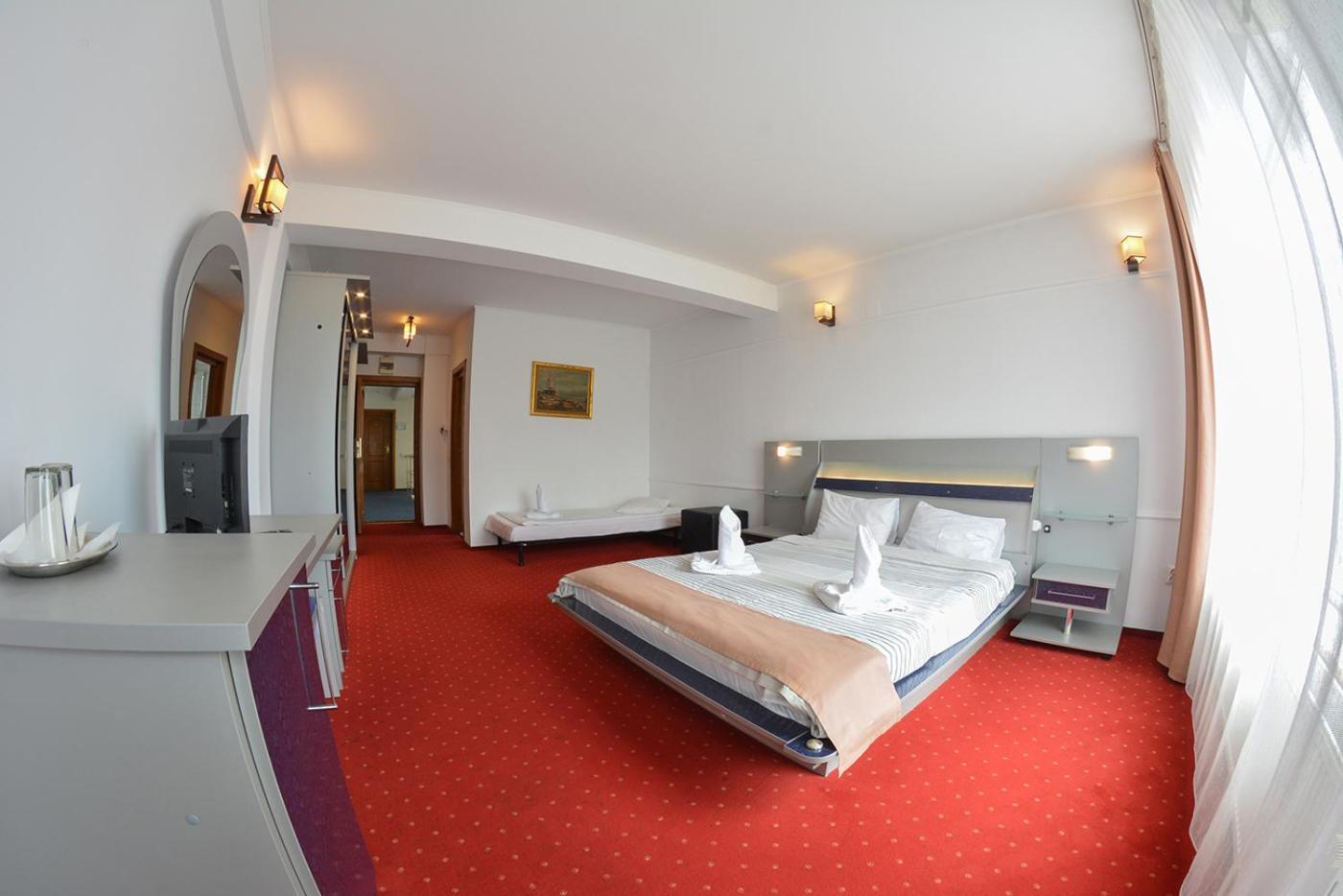 Pensiune Valentina Hotel Ramnicu Valcea Exterior photo