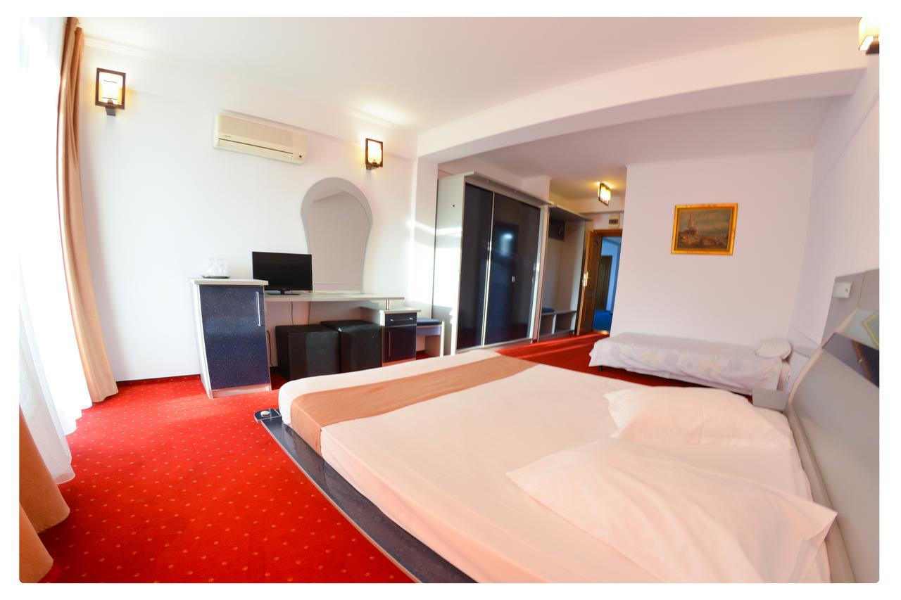 Pensiune Valentina Hotel Ramnicu Valcea Exterior photo