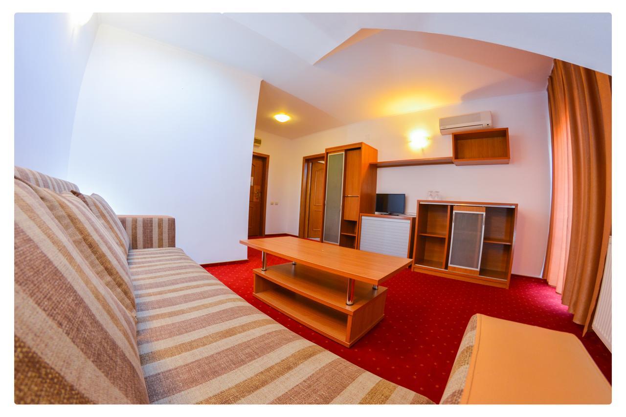 Pensiune Valentina Hotel Ramnicu Valcea Exterior photo