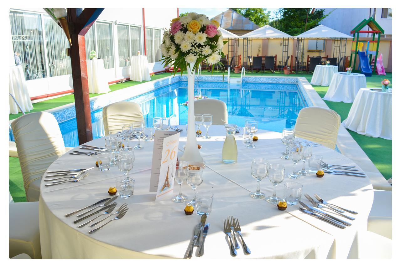 Pensiune Valentina Hotel Ramnicu Valcea Exterior photo